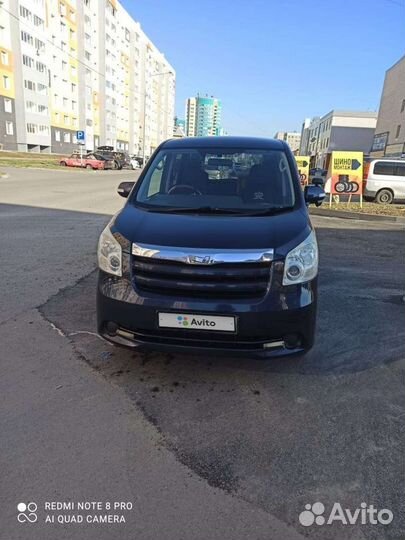 Toyota Noah 2.0 CVT, 2009, 198 000 км