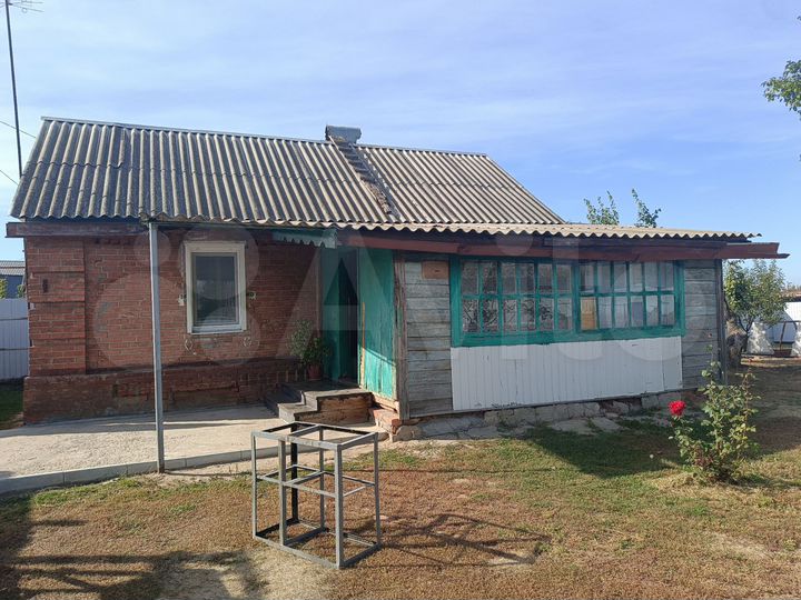 Дом 28 м² на участке 5,6 сот.