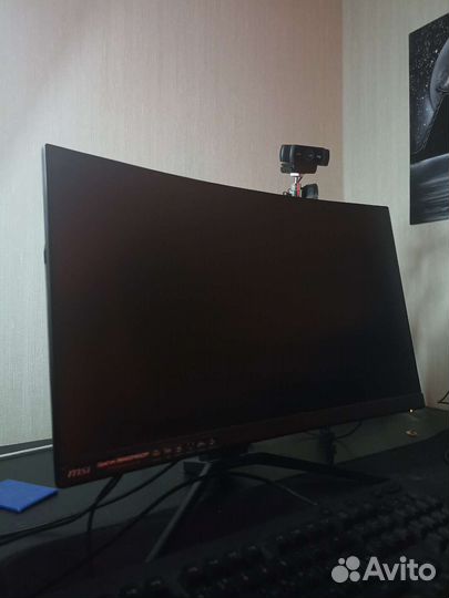 Монитор MSI Optix 24 144 герца curved