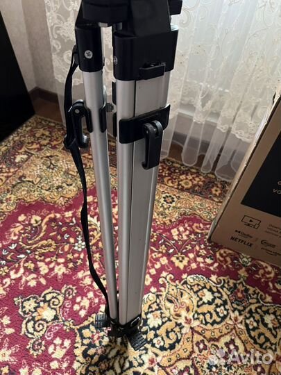 Штатив для невелира