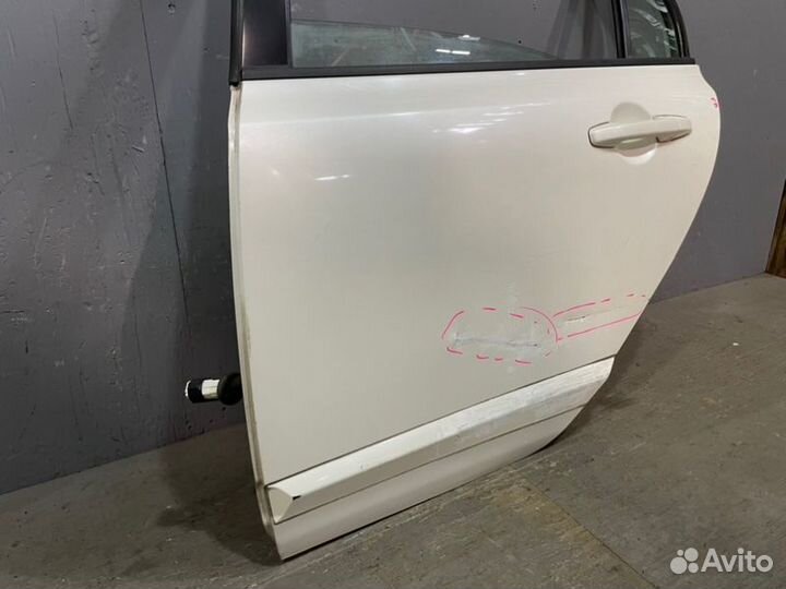 Дверь задняя левая Honda Civic 8 4D FD