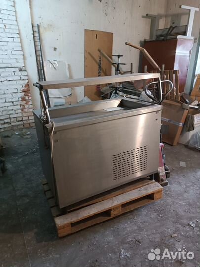 Холодильный стол для охлаждения блюд