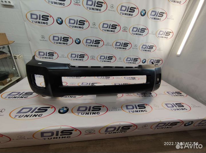 Бампер на Toyota Land cruiser 200с 12-15гОригинал