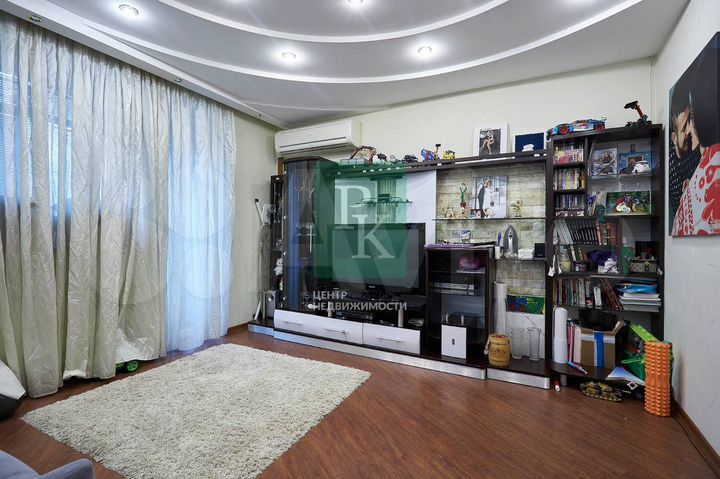 3-к. квартира, 89,8 м², 1/5 эт.