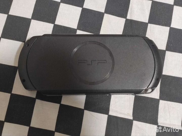 Sony PSP street e1008 Прошитая (64 гб)