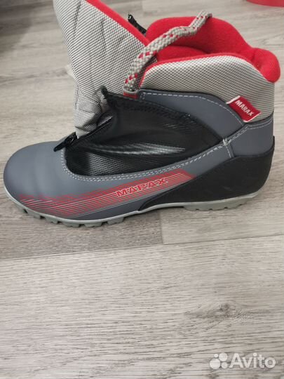 Лыжные ботинки