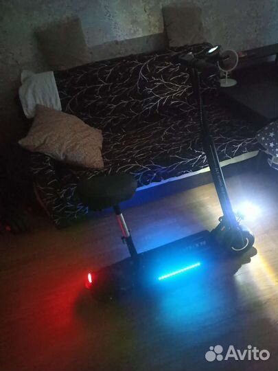 Самокат взрослый электрический бу