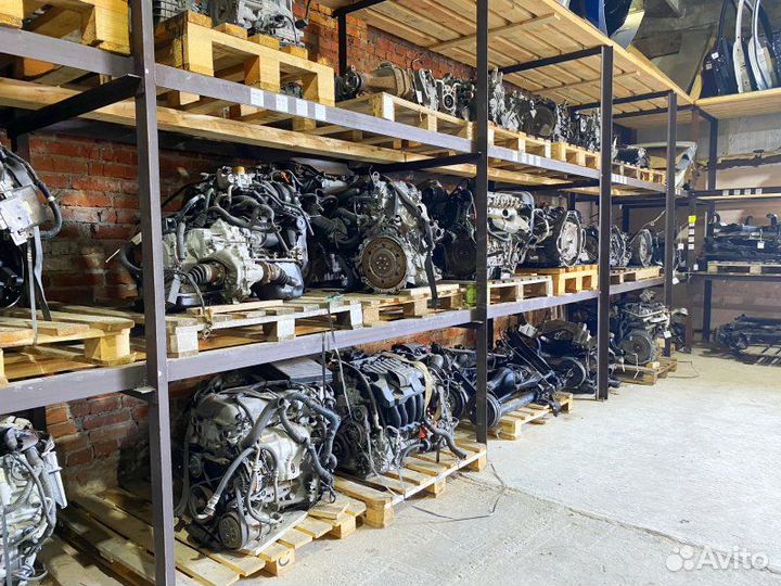 Кнопка стеклоподъемника задняя Toyota Crown