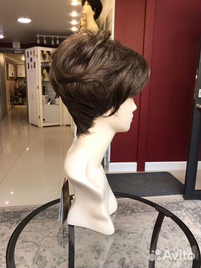 Парик из искусственных волос