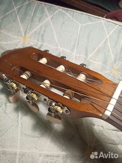 Классическая гитара yamaha c40