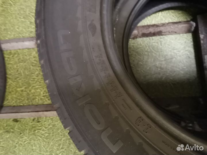 Nokian Tyres Hakkapeliitta R 235/60 R17