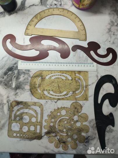 Лекальная линейка