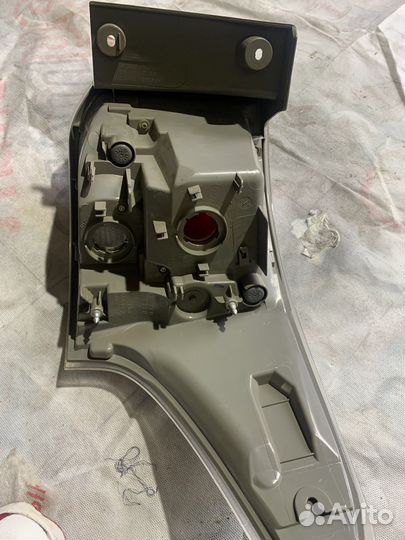 Фонарь левый mitsubishi Outlander