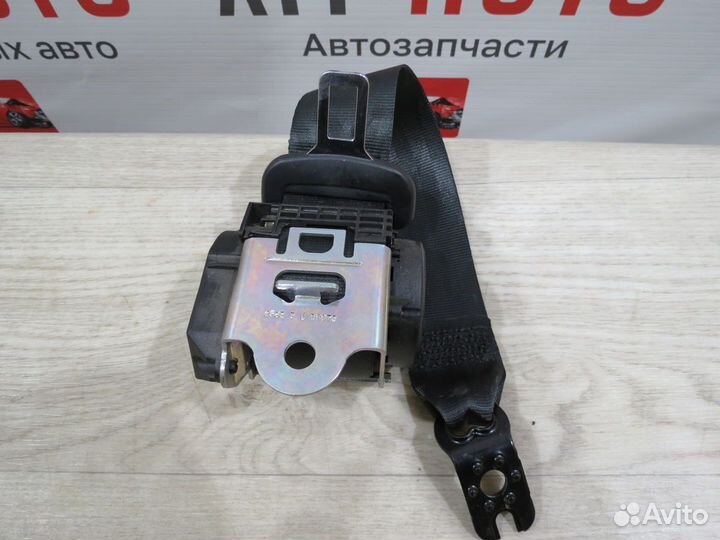 Ремень безопасности задний Volkswagen Polo