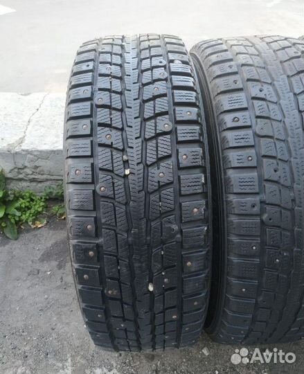Dunlop SP Winter Ice 01 215/60 R17 116Z