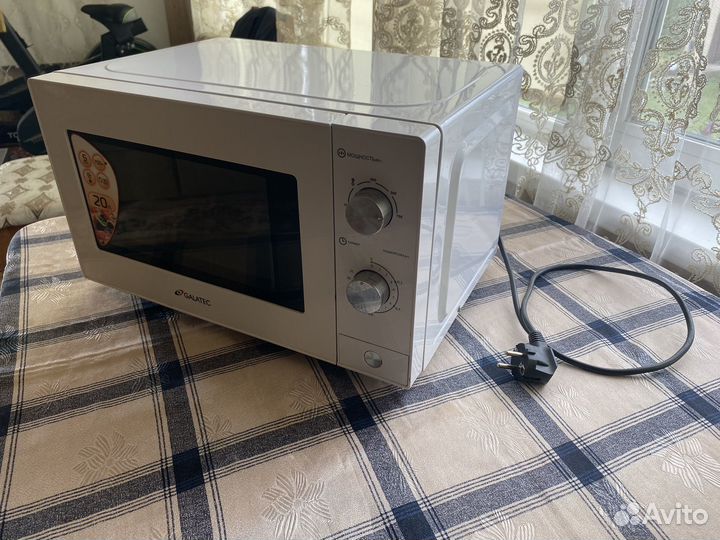 Микроволновая печь Galatec