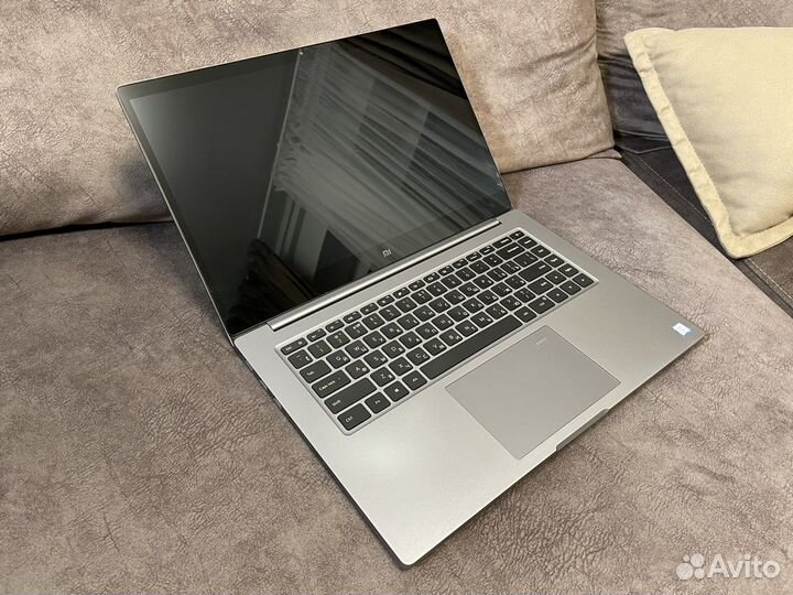 Xiaomi mi notebook pro 15,6“ (core i7/8gb/256gb)