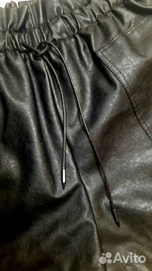 Кожаные шорты