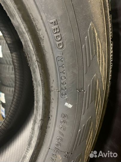 Yokohama Ice Guard SUV G075 235/60 R17 102Q