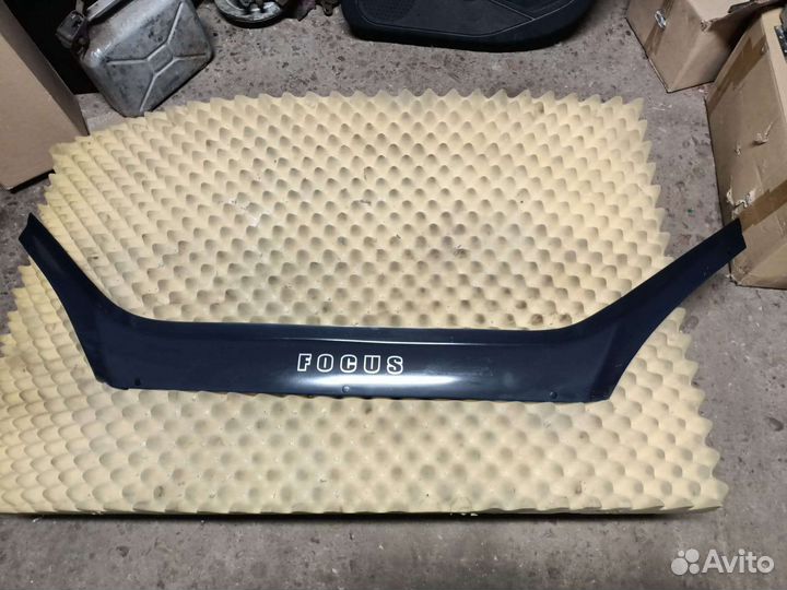 Дефлектор капота ford focus 2