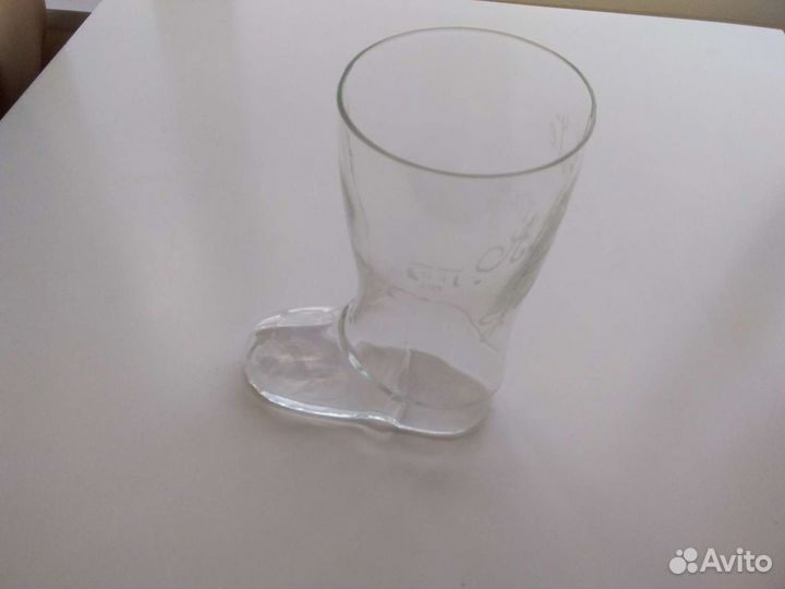 Стеклянная прозрачная посуда