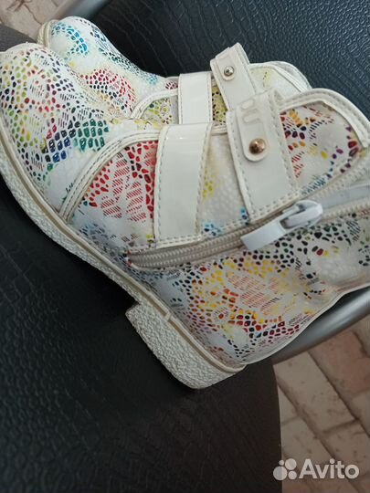 Ботинки демисезонные для девочки 27 размер