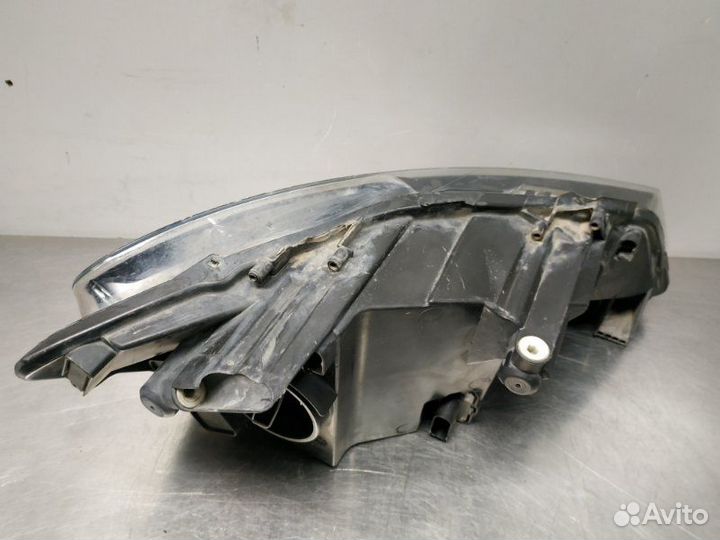 Фара передняя левая Volkswagen Polo 602 cfna 2015