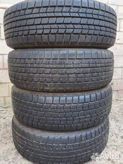 Dunlop DSX-2 215/60 R17 96H