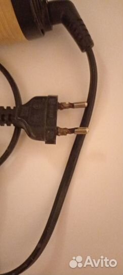 Фен Manuela HFG2 700W бу