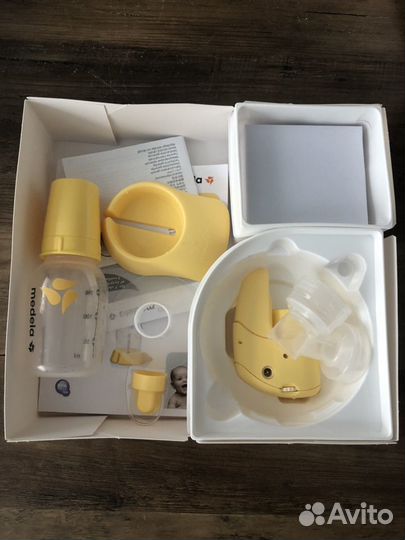 Молокоотсос Medela Mini Electric + аксессуары