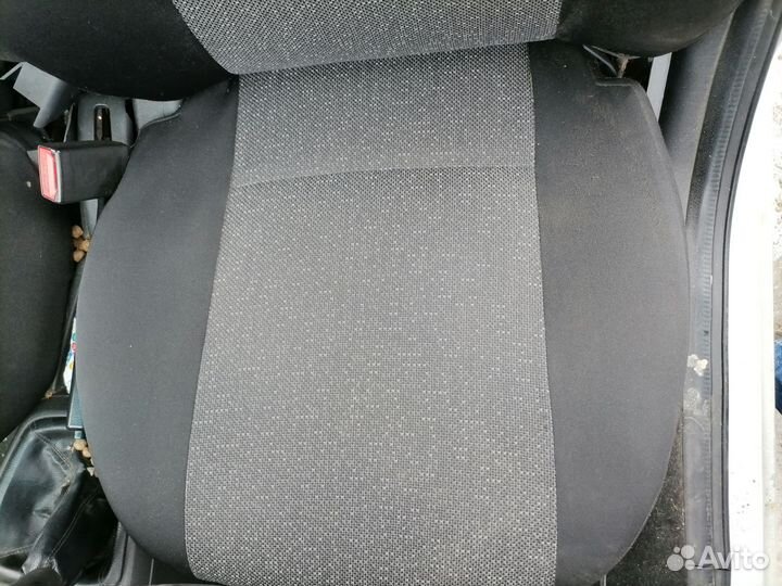 Сидение водителя без подогрева гранта разбор