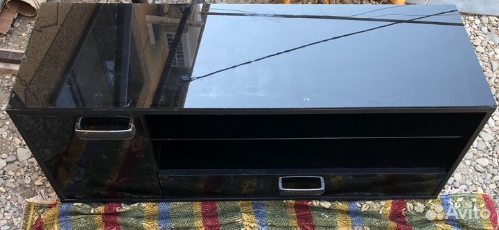 Подставка для телевизора