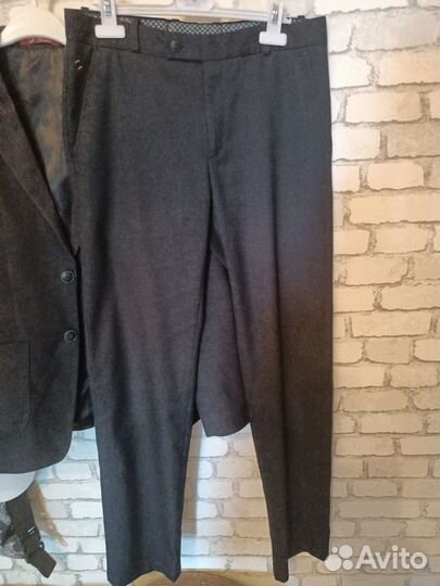 Школьный костюм