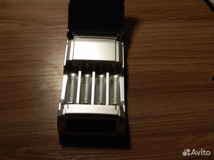 Зарядное устройство для аккумуляторов аа/ааа