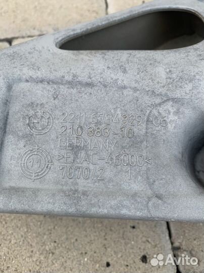 Кронштейн двигателя BMW F25 3.0 TDI