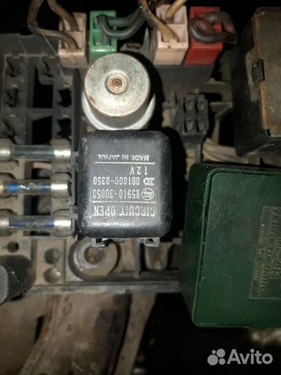 Реле на Тойоты Краун 110 серии