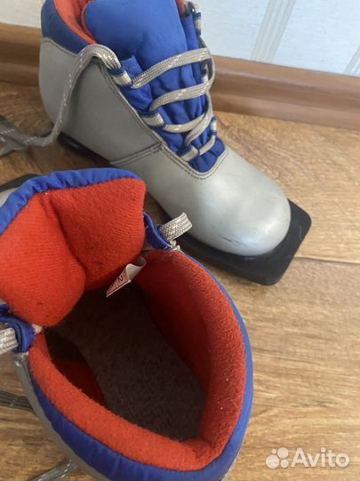 Лыжные ботинки
