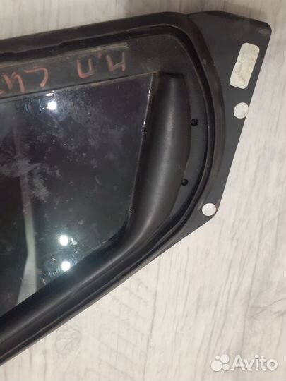 Форточка передняя правая на ситроен с4 до 2011 г