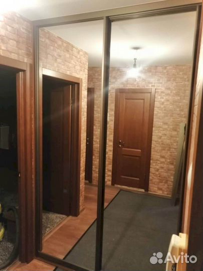 Стеклянная перегородка