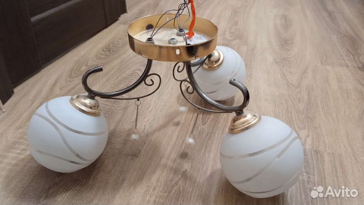 Люстра потолочная бу