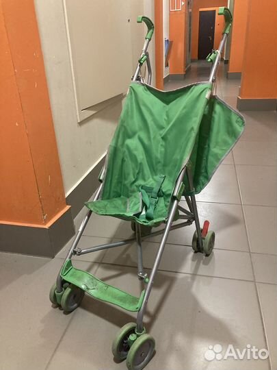 Прогулочная коляска