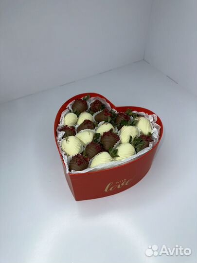 Клубника в шоколаде сердце