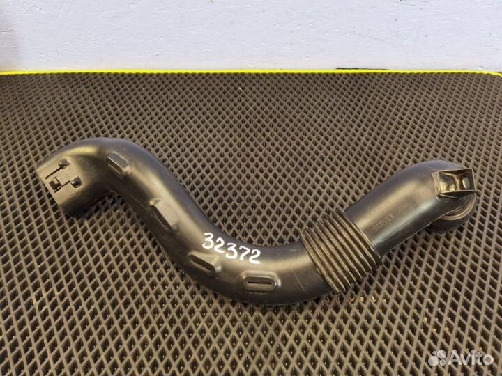 Патрубок воздушного фильтра Renault Duster 2