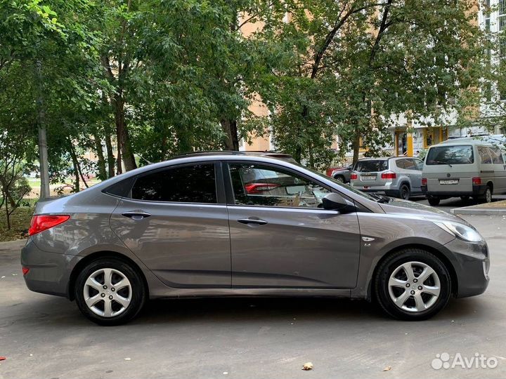 Hyundai Solaris 1.6 AT, 2011, 158 500 км