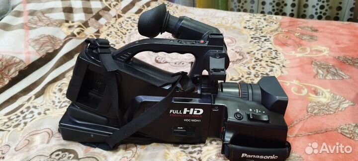 Видеокамера panasonic HDC - MDH1
