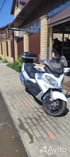 Suzuki burgman skywave 650