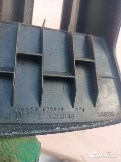 Накладка сиденья задняя левая Mercedes-Benz W164