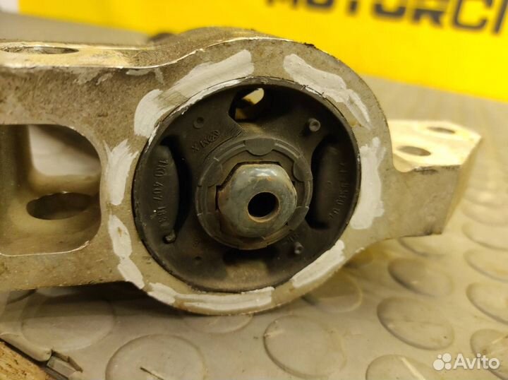 Рычаг передний левый Audi A3 8PA caxc 1.4 tfsi