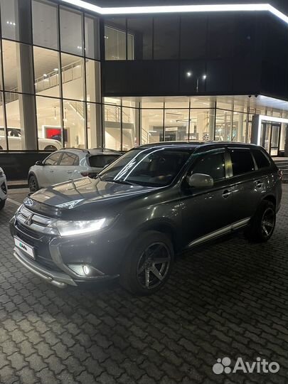Mitsubishi Outlander 2.0 CVT, 2015, 162 000 км