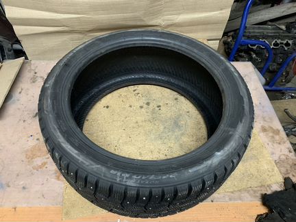 Pirelli Ice Zero 245/40 R18 97H